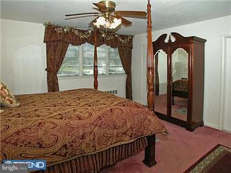 1508 Huntingdon Road Abington, PA 19001 - Photo 7 of 12