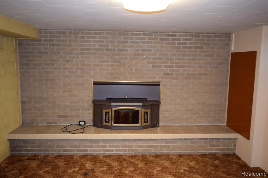 10048 Clark Road Davison, MI 48423 - Photo 15 of 29