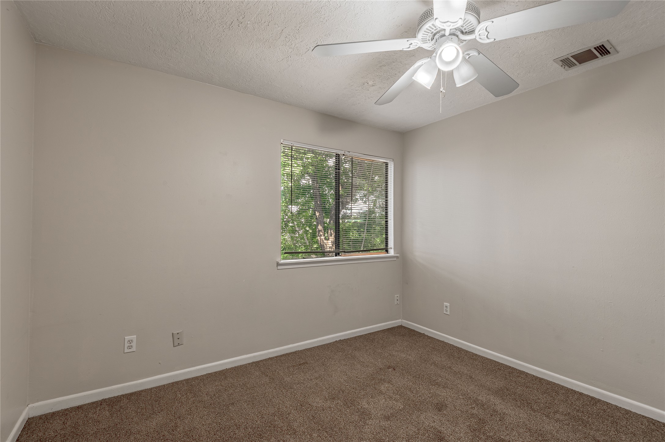 1329 Windsor Street, Unit 2 Huntsville, TX 77340 - Photo 17 of 23