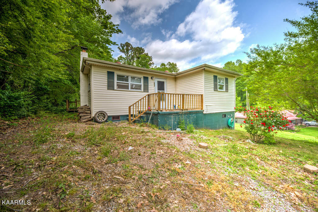 603 Kelly Road Oliver Springs, TN 37840 - Photo 2 of 18 Front