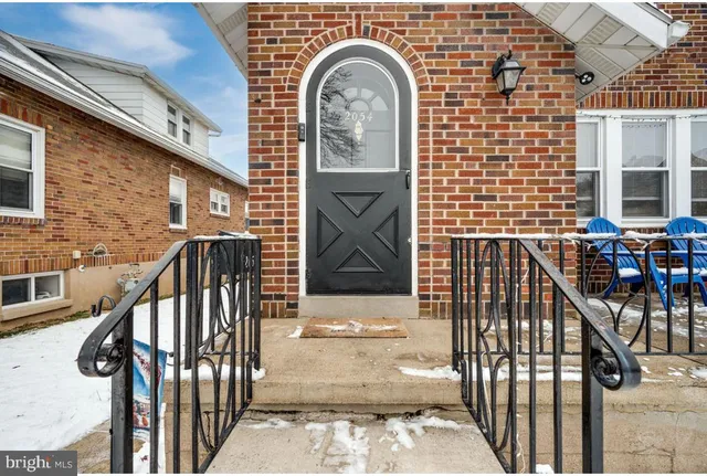 $289,900 | 2054 Cleveland Avenue, Reading, PA 19609