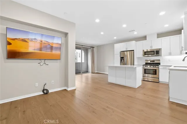 $3,850 | 102 Briarberry, Irvine, CA 92618