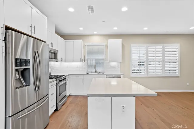 $3,850 | 102 Briarberry, Irvine, CA 92618