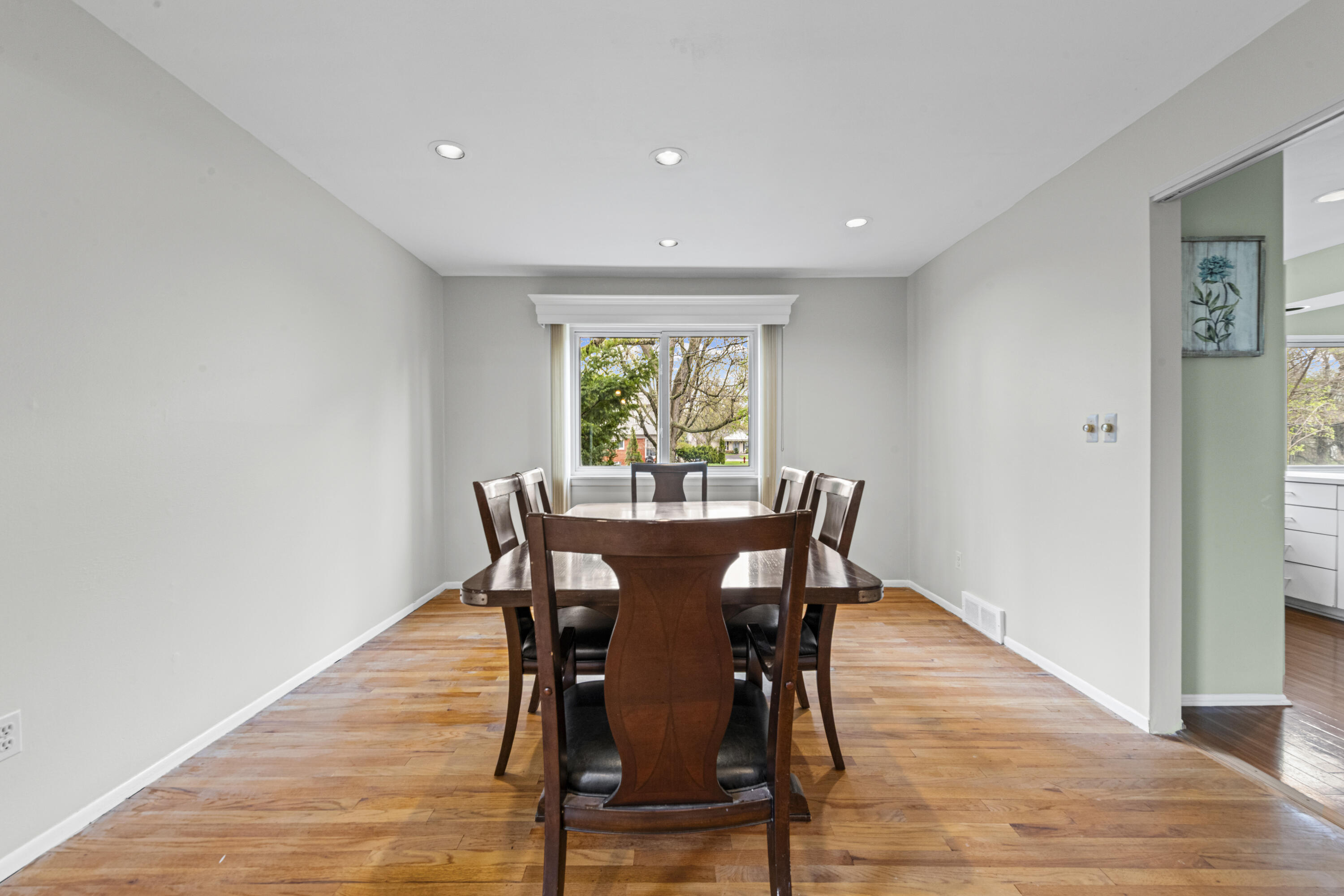 7023 Wild Ridge Lane West Bloomfield, MI 48322 - Photo 11 of 28 Dining Room 1