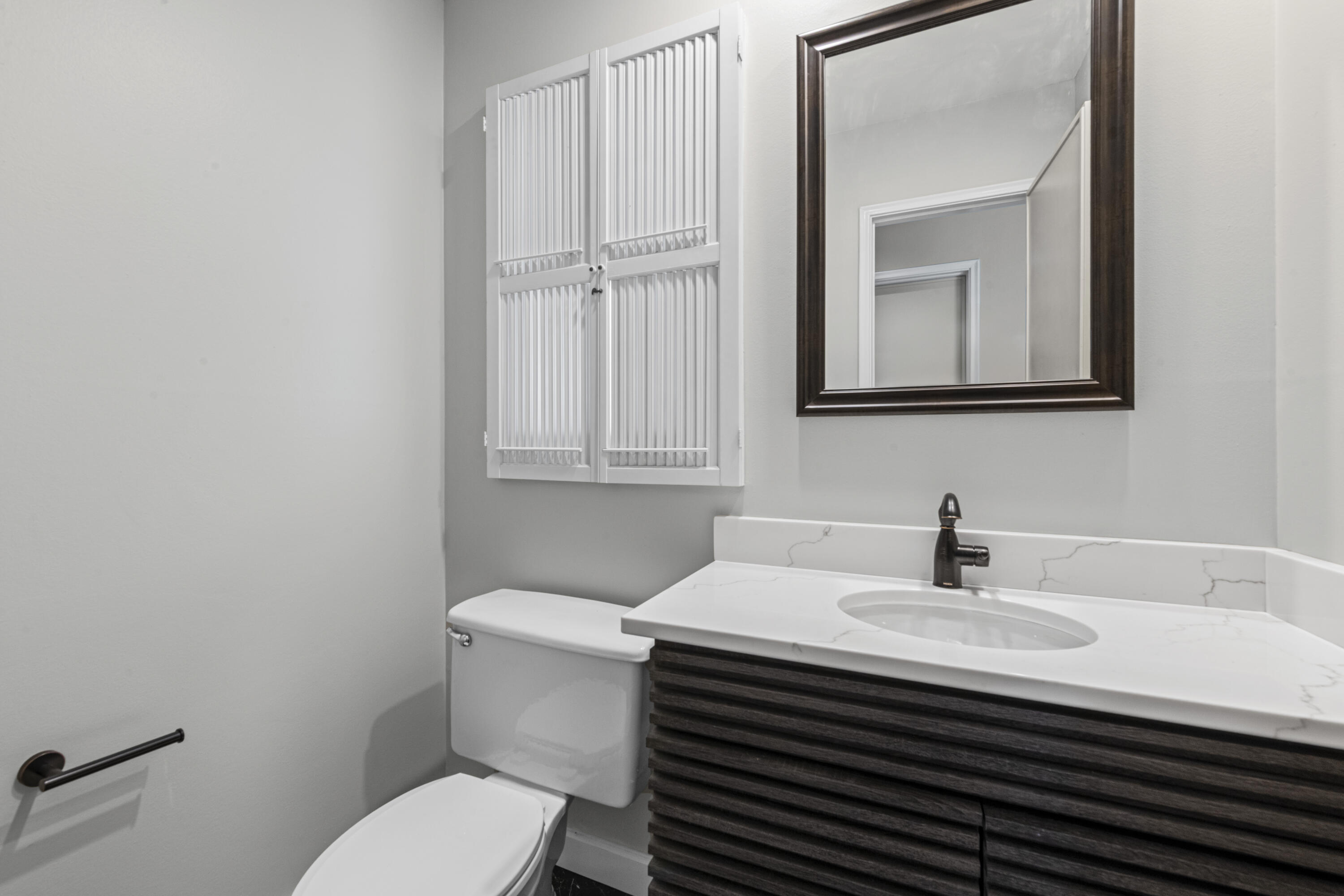 7023 Wild Ridge Lane West Bloomfield, MI 48322 - Photo 13 of 28 Half Bath