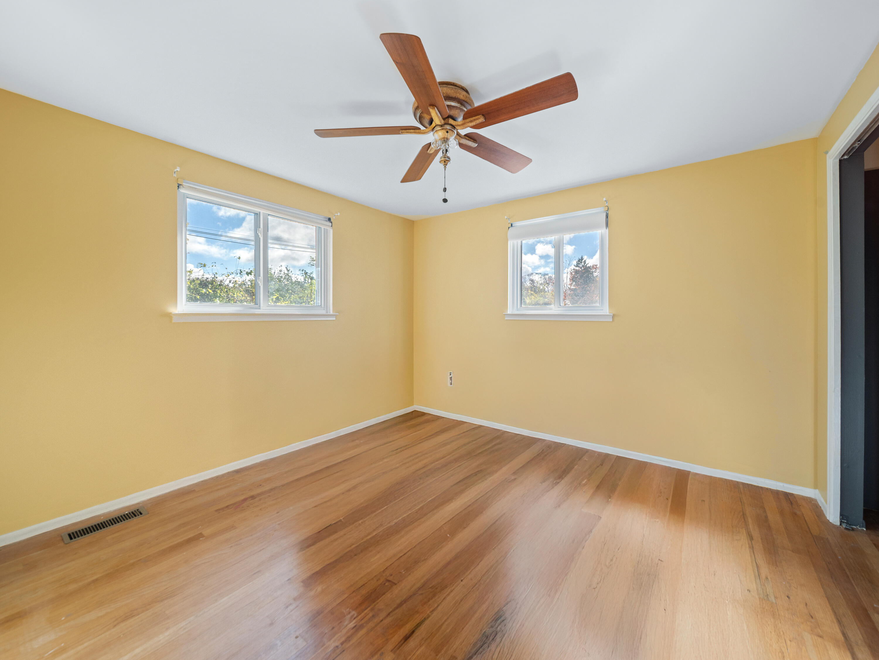 7023 Wild Ridge Lane West Bloomfield, MI 48322 - Photo 18 of 28 Bedroom 3-1