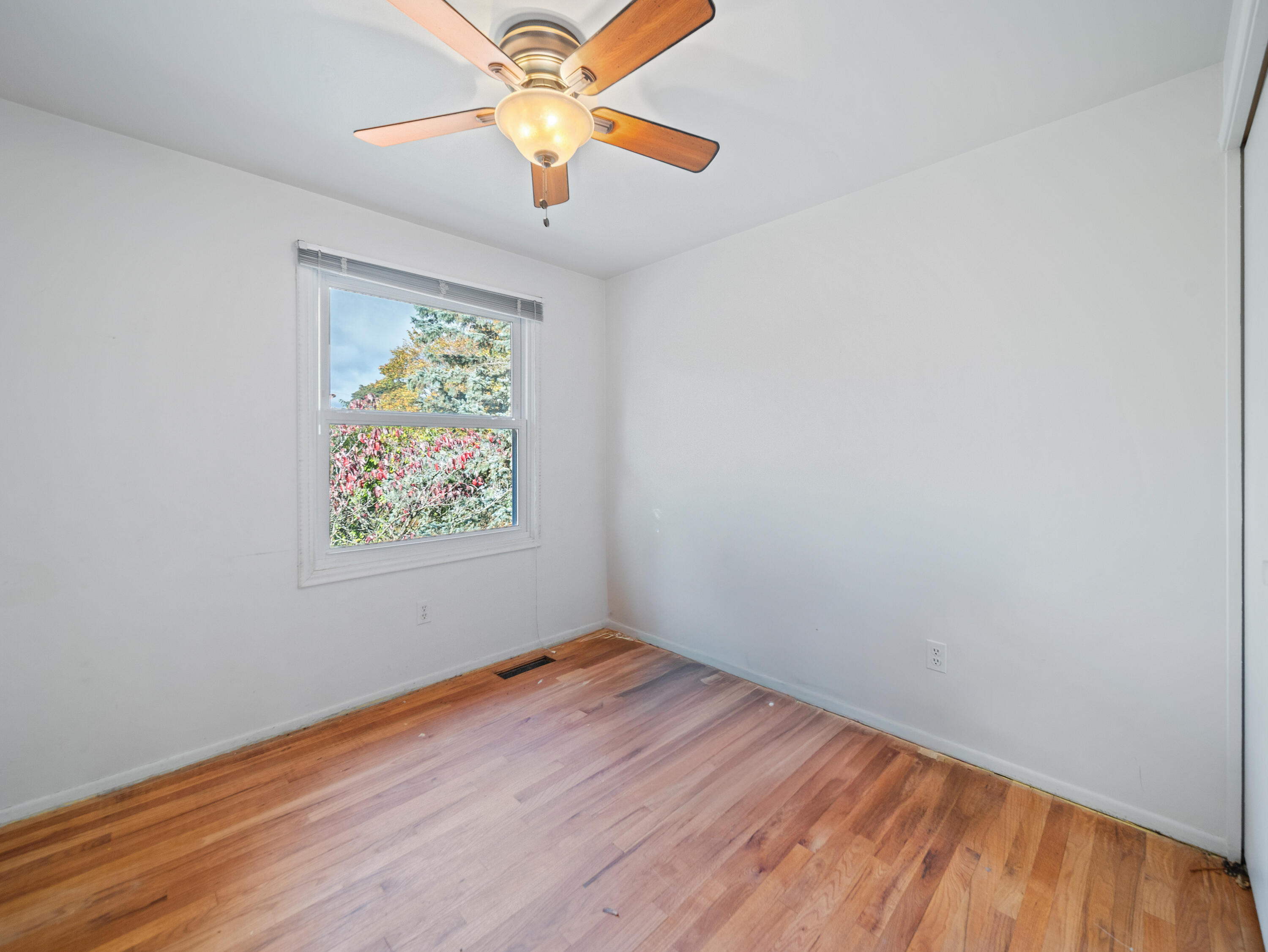 7023 Wild Ridge Lane West Bloomfield, MI 48322 - Photo 20 of 28 Bedroom 4