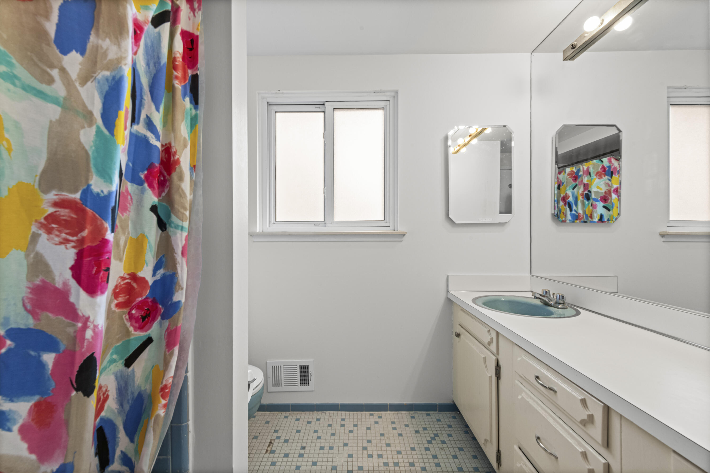 7023 Wild Ridge Lane West Bloomfield, MI 48322 - Photo 22 of 28 Full Bath 2