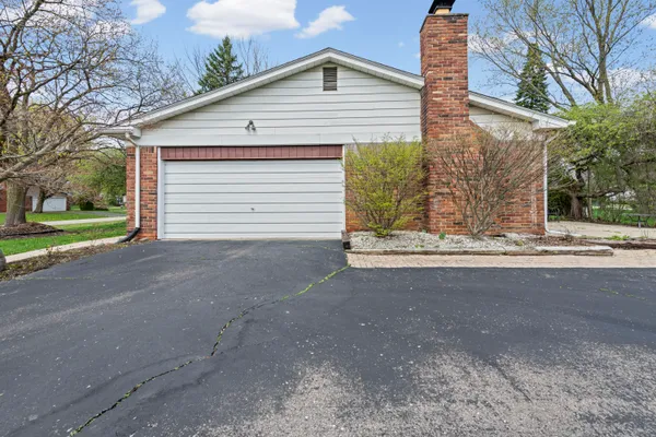 $374,900 | 7023 Wild Ridge Lane, West Bloomfield, MI 48322