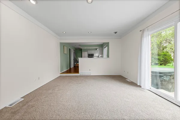 $374,900 | 7023 Wild Ridge Lane, West Bloomfield, MI 48322