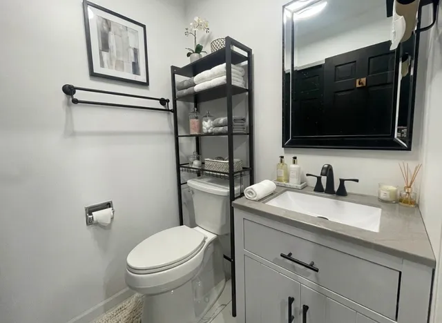 $249,900 | 4036 Fitzjames Walk, Oak Lawn, IL 60453