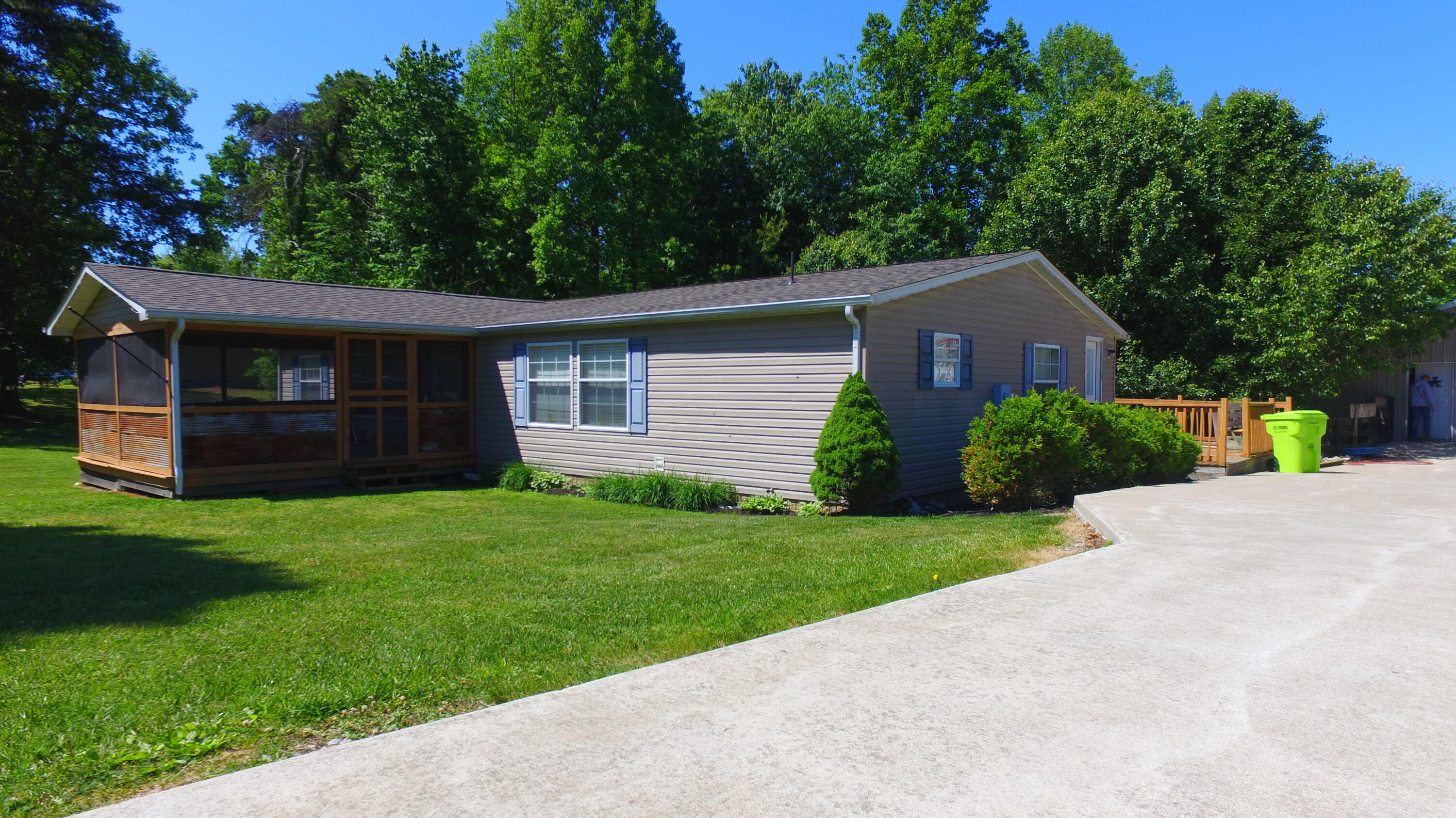 2384 McWhorter Road London, KY 40741 - Photo 42 of 42 IMG_4165