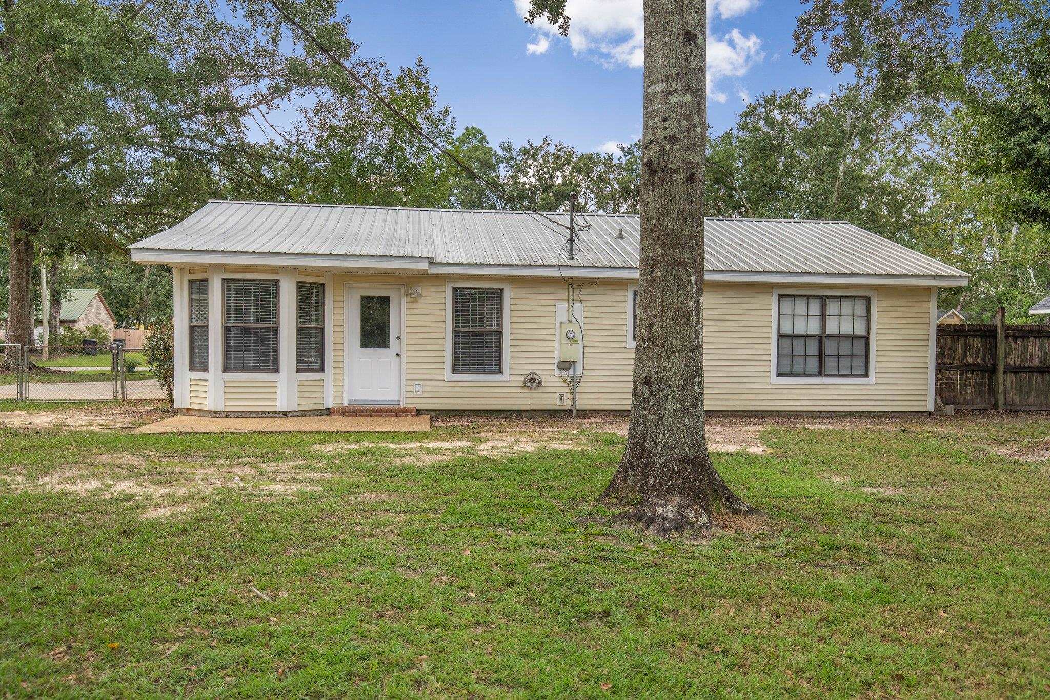 631 East Gate Circle Foley, AL 36535 - Photo 30 of 33