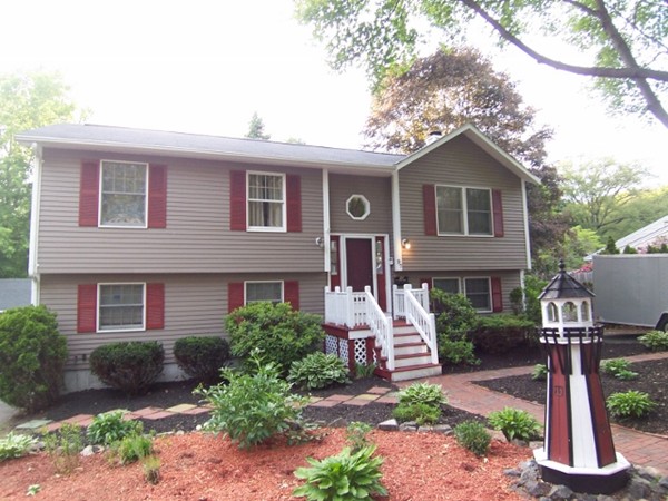27 Elsie Road Lynn, MA 01904 - Photo 1 of 30 Gallery Image 1