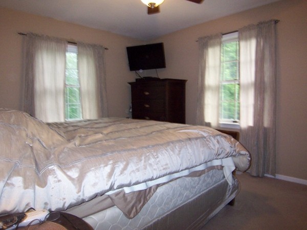 27 Elsie Road Lynn, MA 01904 - Photo 14 of 30 Gallery Image 14