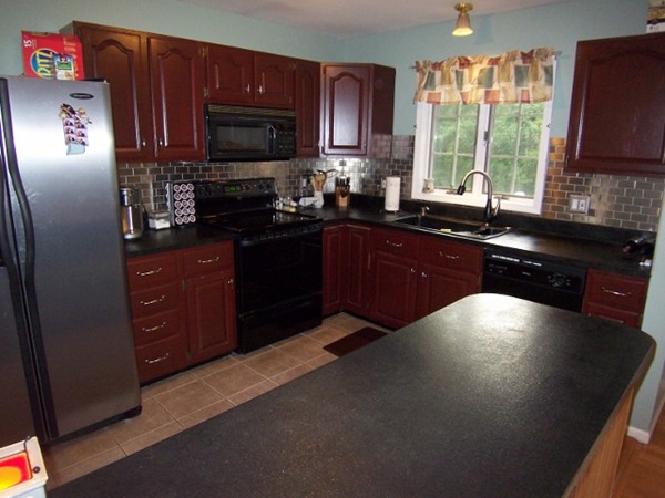 27 Elsie Road Lynn, MA 01904 - Photo 6 of 30 Gallery Image 6