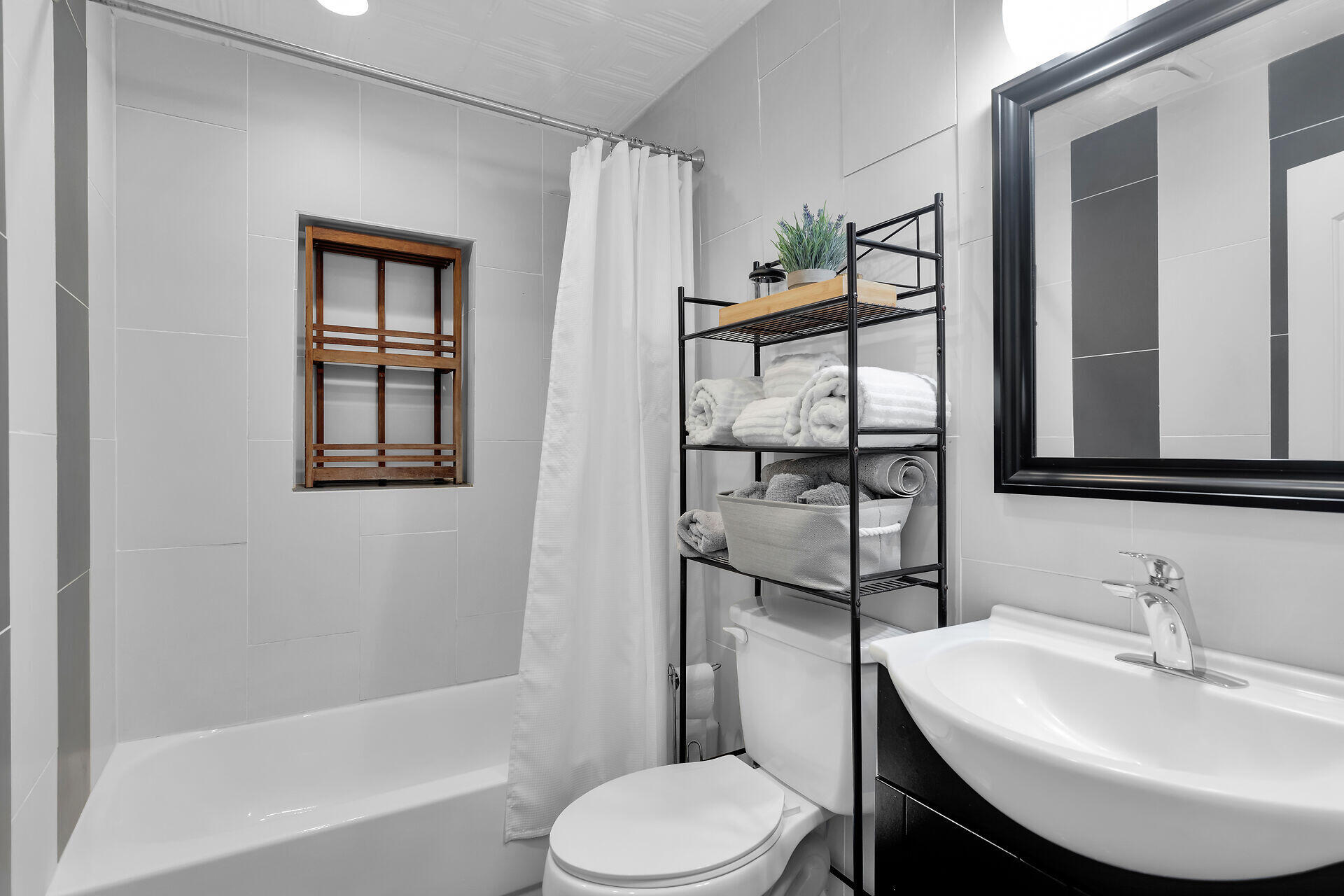 230 Key Honey Road Tavernier, FL 33070 - Photo 30 of 38 a bathroom with a sink toilet and shower