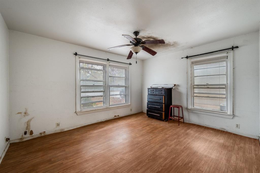 932 Moss Street Gainesville, TX 76240 - Photo 17 of 25