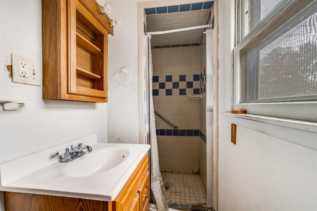 932 Moss Street Gainesville, TX 76240 - Photo 20 of 25