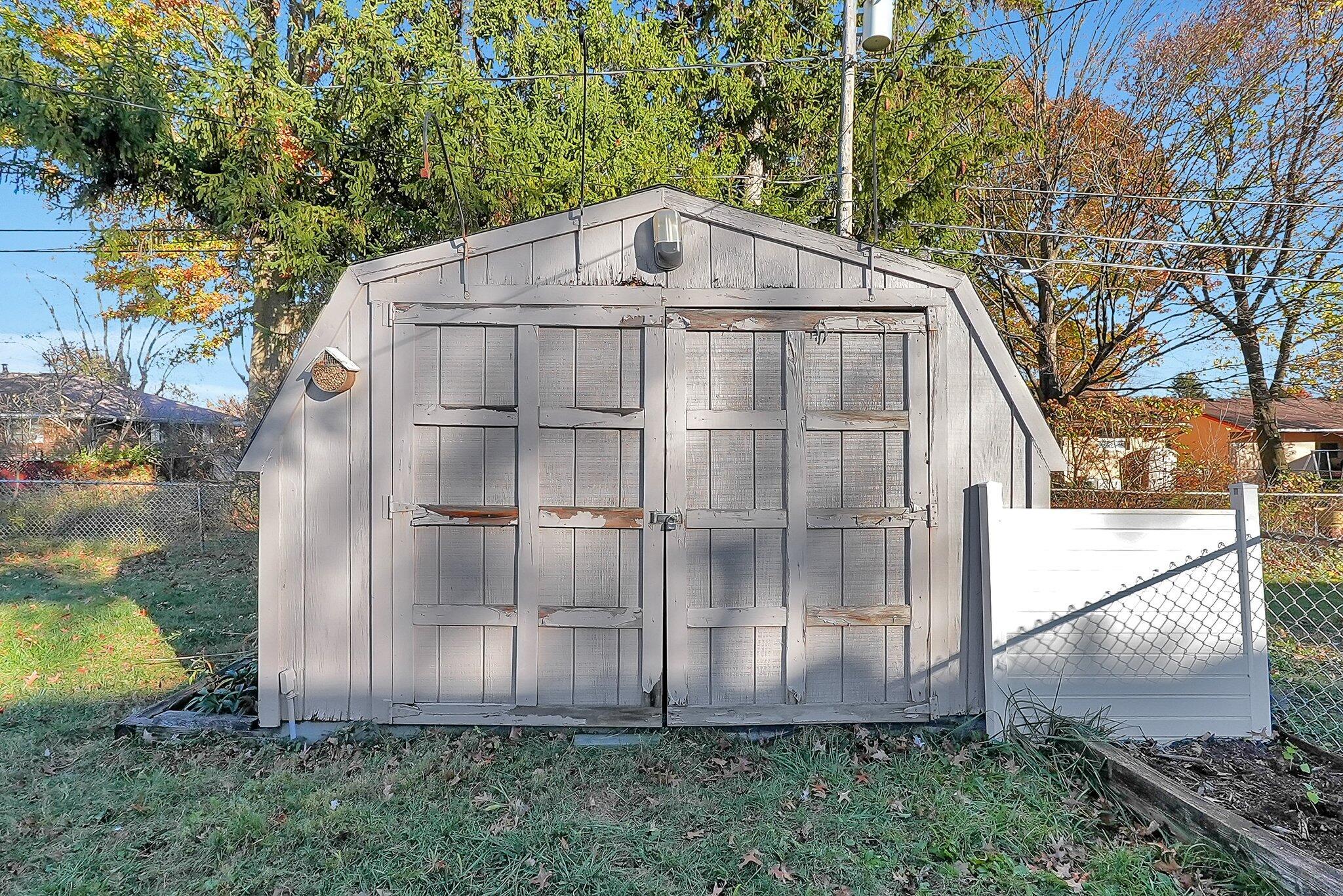 6076 Endicott Road Columbus, OH 43229 - Photo 23 of 27 25-web-or-mls-6076-endicott-rd