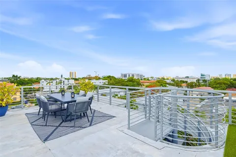 $1,169,000 | 545 Southwest 11th Street, Unit 308, Miami, FL 33129