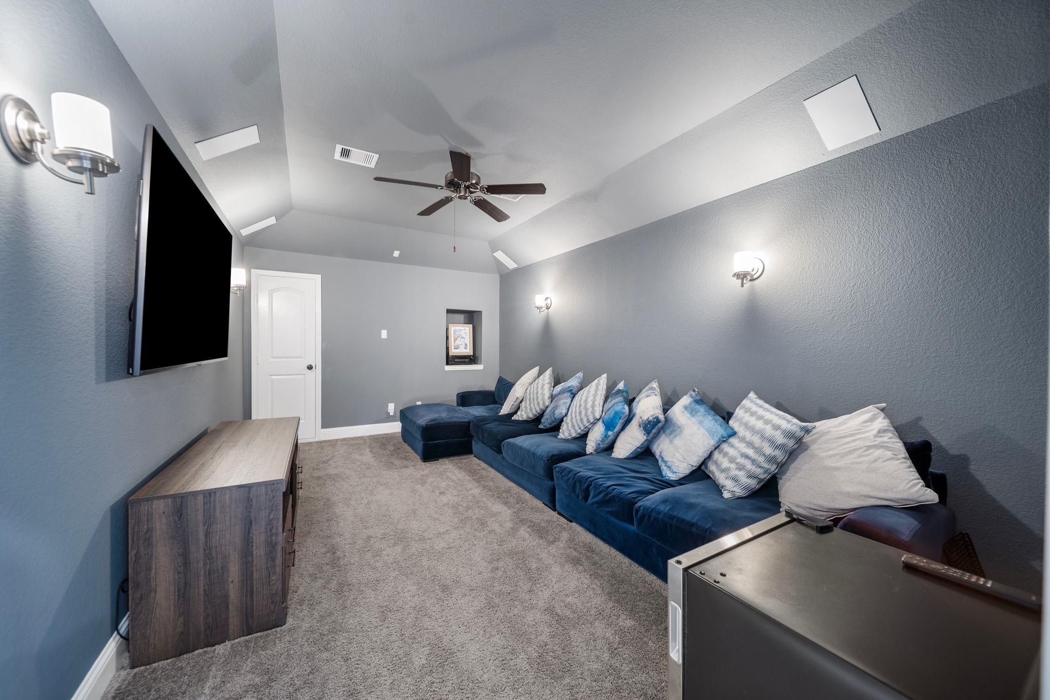 18307 Whistling Hills Road Cypress, TX 77433 - Photo 27 of 43 Cinema room with built in speakers was freshly painted 2 years ago.