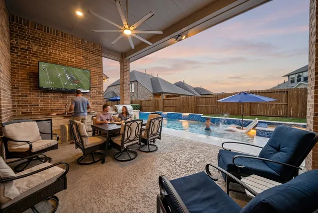 $899,000 | 18307 Whistling Hills Road, Cypress, TX 77433