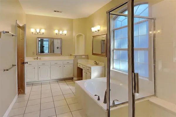 $2,790 | 1758 Bay Watch Drive, Rockwall, TX 75087