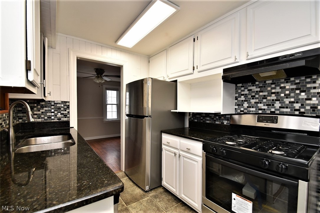 3797 Bainbridge Road Cleveland Heights, OH 44118 - Photo 18 of 35