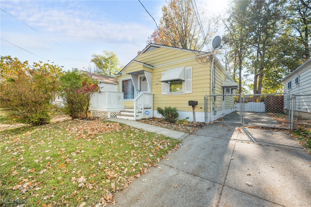 16913 Martha Road Cleveland, OH 44135 - Photo 22 of 26 Bungalow featuring a front lawn
