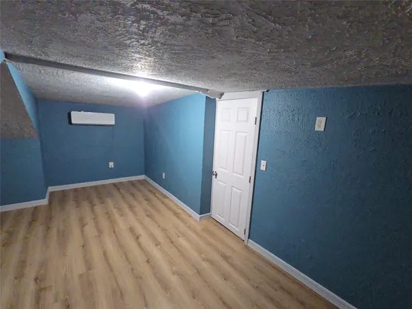 $1,100 | 9010 Linda Vista Road, Unit B, Houston, TX 77078