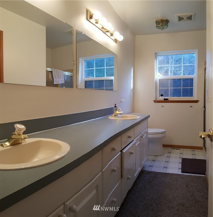 8142 Johnson Point Road Northeast Olympia, WA 98516 - Photo 15 of 25 Gallery Image 15