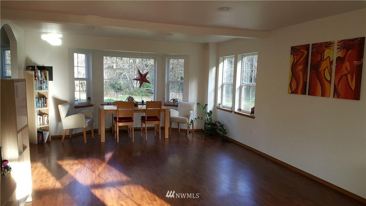 8142 Johnson Point Road Northeast Olympia, WA 98516 - Photo 4 of 25 Gallery Image 4