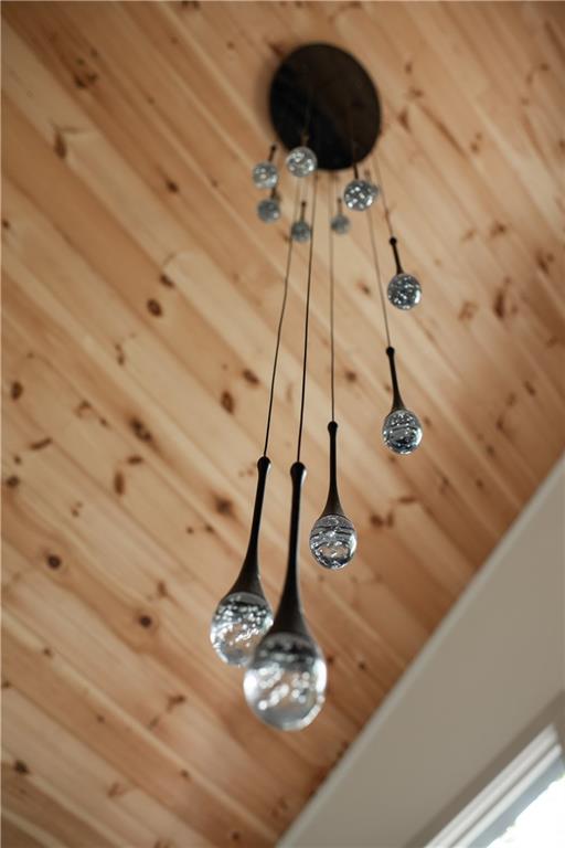 71 Geyser Court Ranger, GA 30734 - Photo 20 of 57 a vase of flowers sitting on a table