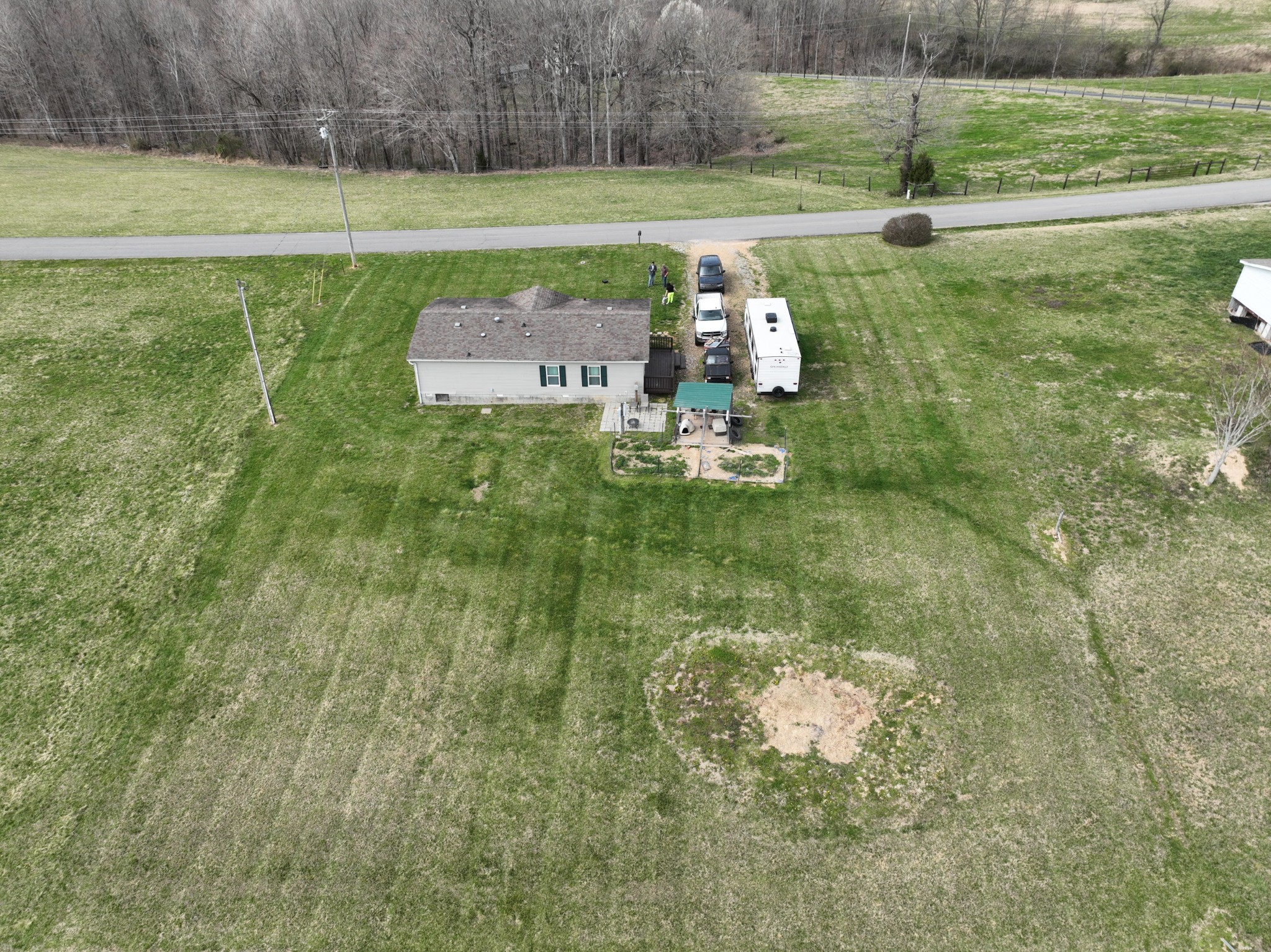 2779 Highland Road Lafayette, TN 37083 - Photo 3 of 13