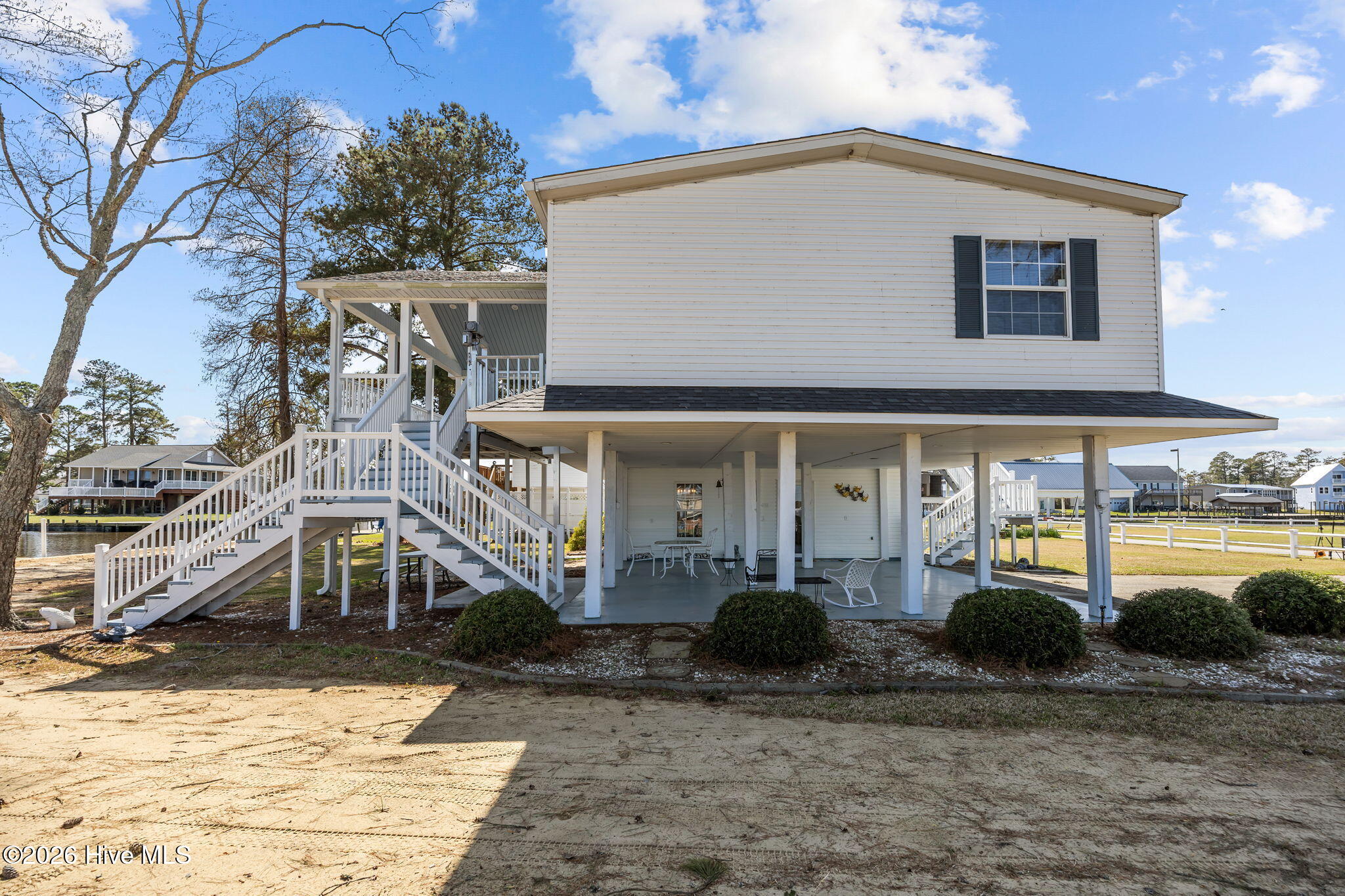 45 Riverview Chocowinity, NC 27817 - Photo 5 of 51 Left Side