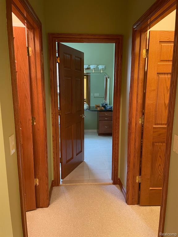 305 East Avon Road Rochester Hills, MI 48307 - Photo 12 of 25