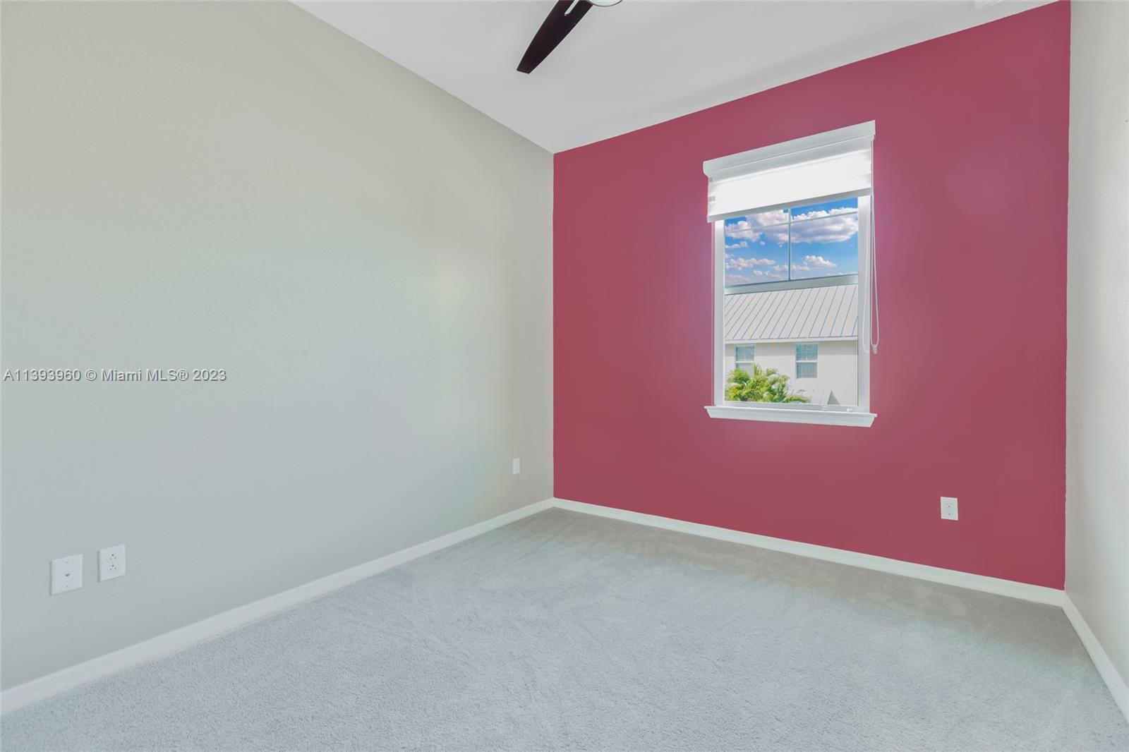 Hillcrest Hollywood, FL 33021 - Photo 15 of 30 an empty room with windows