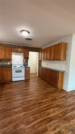 $1,600 | 301 Highland Drive, Burnet, TX 78611