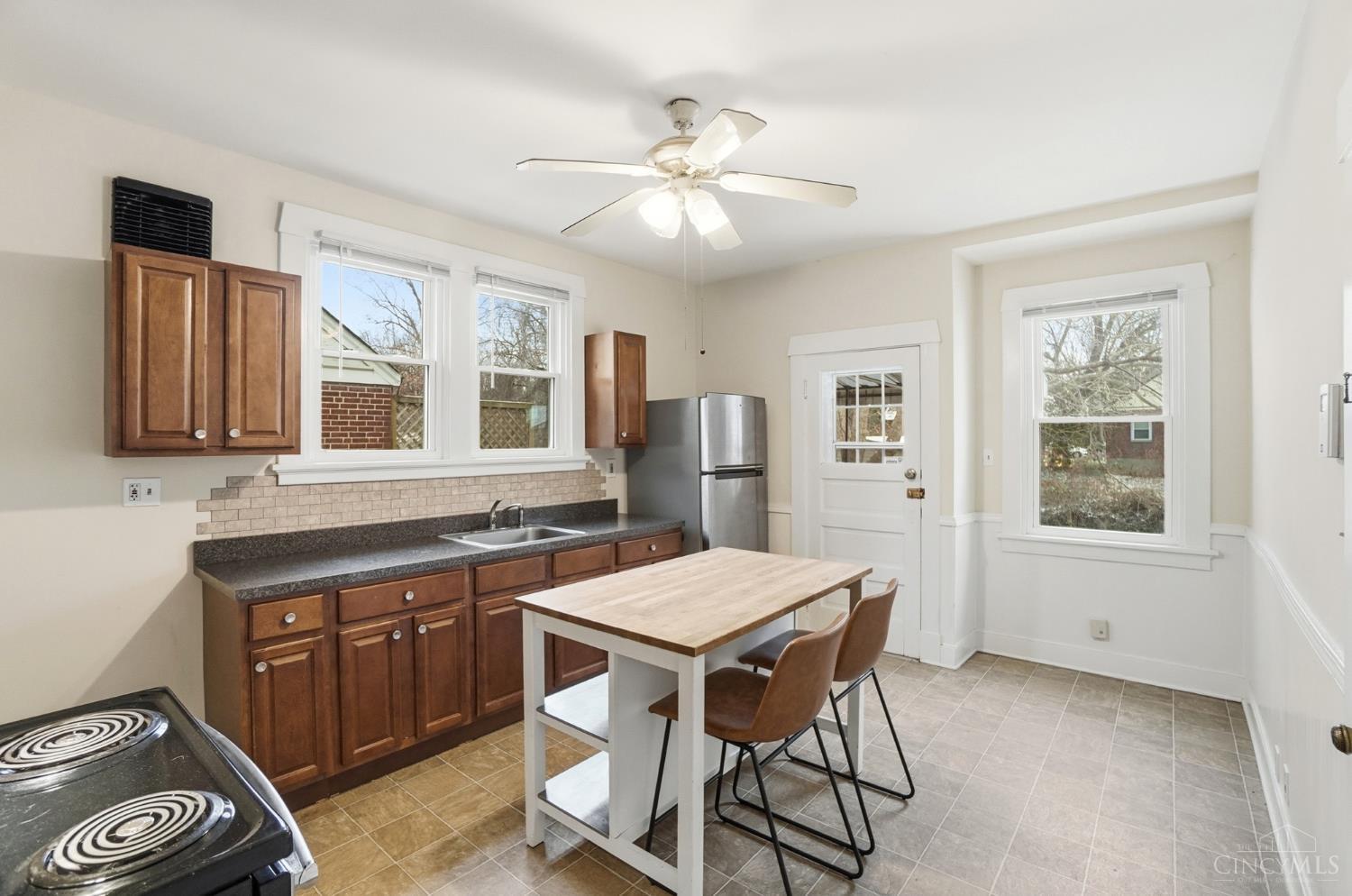 6518 Roe Street Cincinnati, OH 45227 - Photo 12 of 43 Gallery Image 12