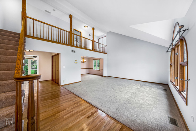 1124 Covington Drive Lemont, IL 60439 - Photo 2 of 25