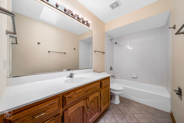 1124 Covington Drive Lemont, IL 60439 - Photo 15 of 25