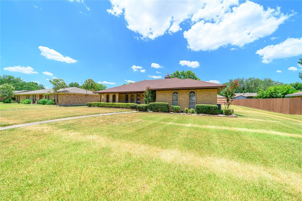 111 Sunview Street Sunnyvale, TX 75182 - Photo 3 of 26