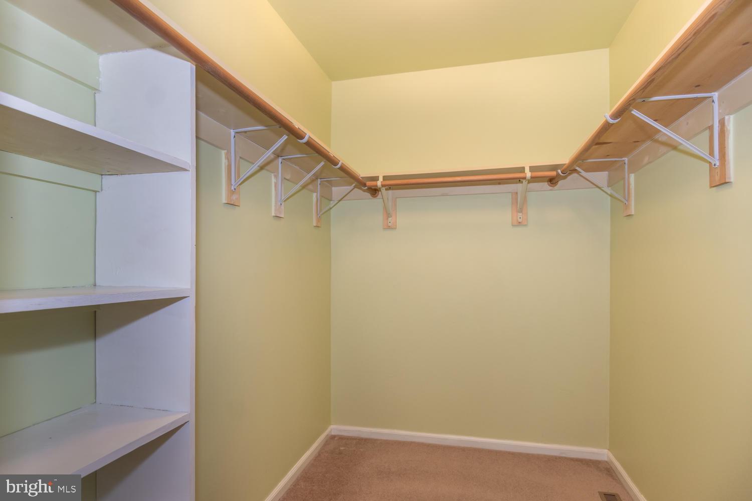7286 Glen Ridge Road Easton, MD 21601 - Photo 21 of 34 Master bedroom walk in closet