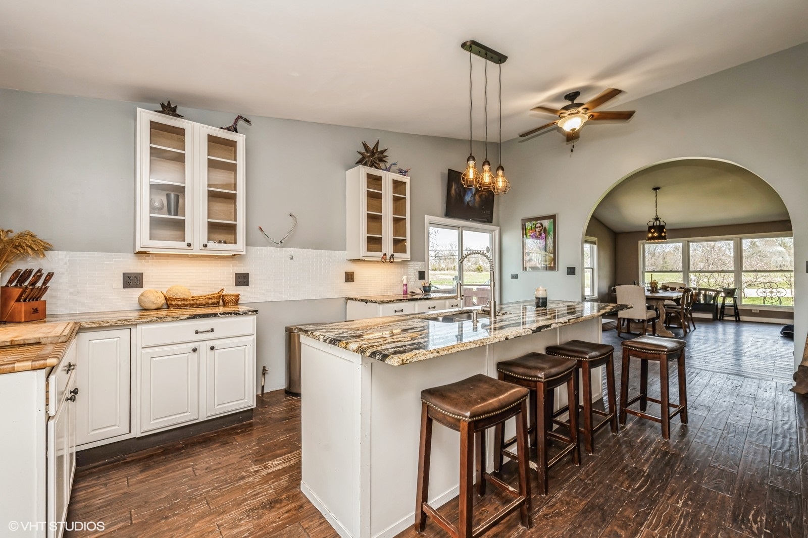 119 Raffel Road Woodstock, IL 60098 - Photo 5 of 21 Gallery Image 5