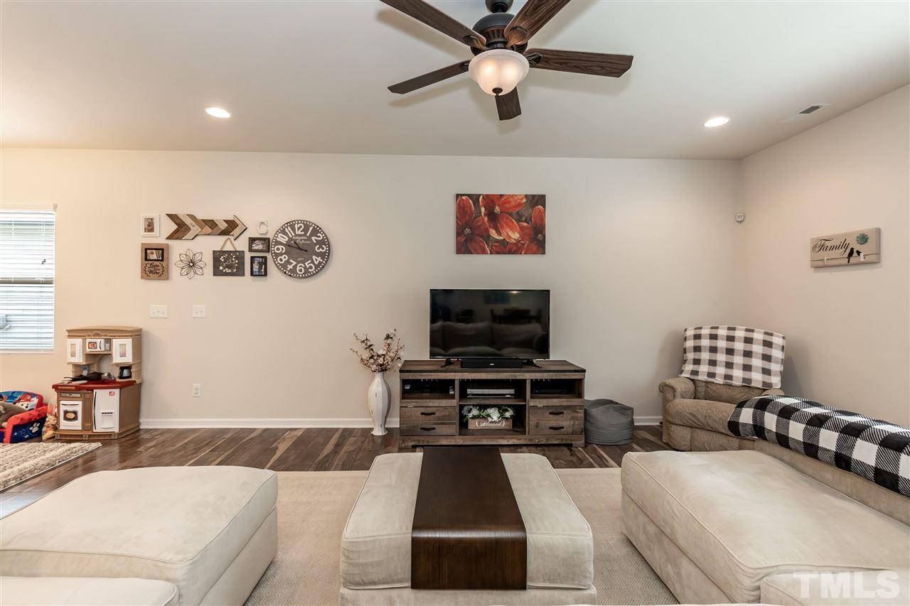 8132 Feldwig Place Raleigh, NC 27616 - Photo 5 of 30 Gallery Image 5
