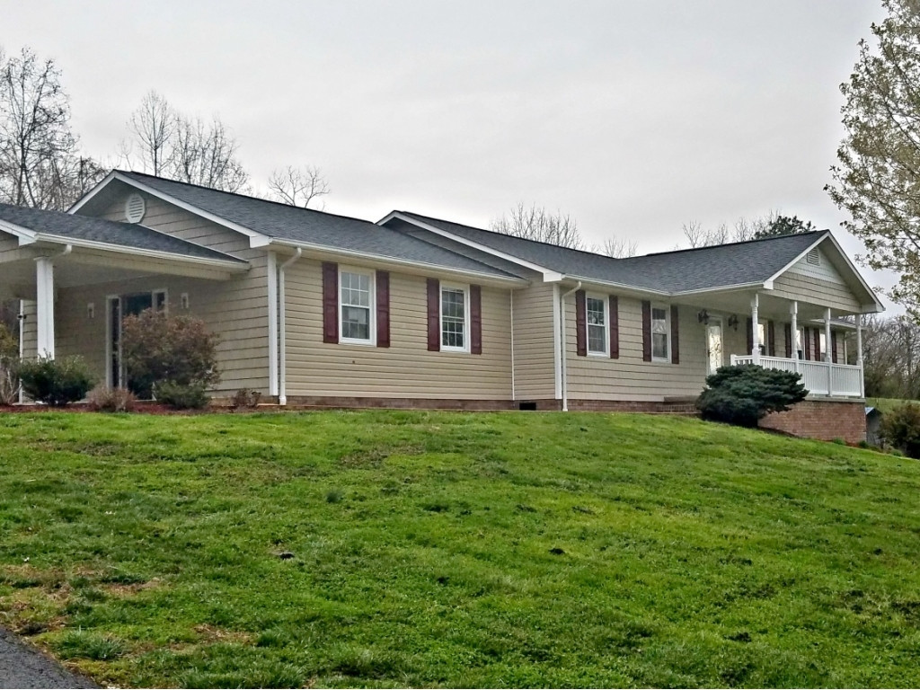 134 White Road Elizabethton, TN 37643 - Photo 1 of 36 Photo 1