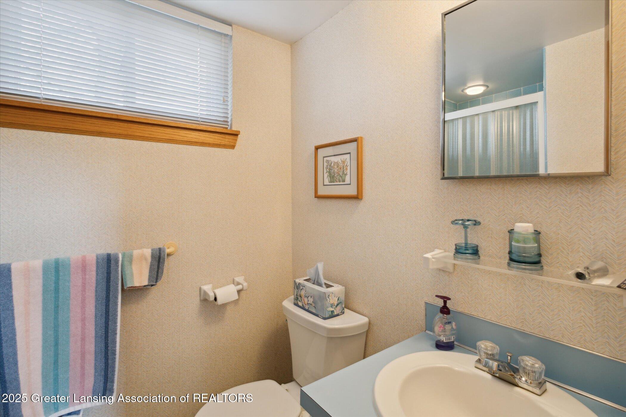 3100 Scarborough Road Lansing, MI 48910 - Photo 25 of 46 29-3100-Scarborough-Rd-Lansing-MI-48910-