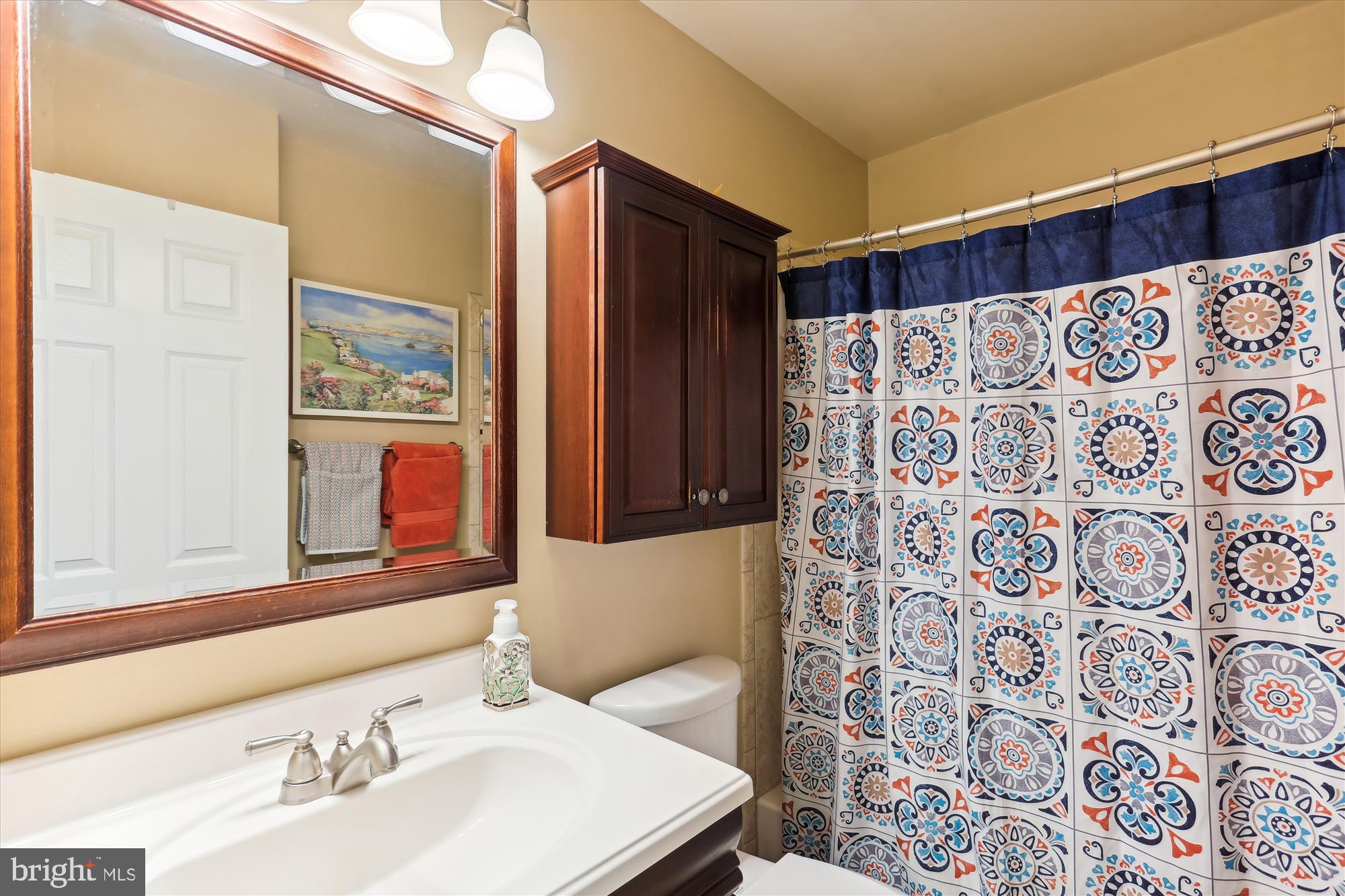 4117 Sir Walter Road Olney, MD 20832 - Photo 29 of 83 Updated hall tub Bath