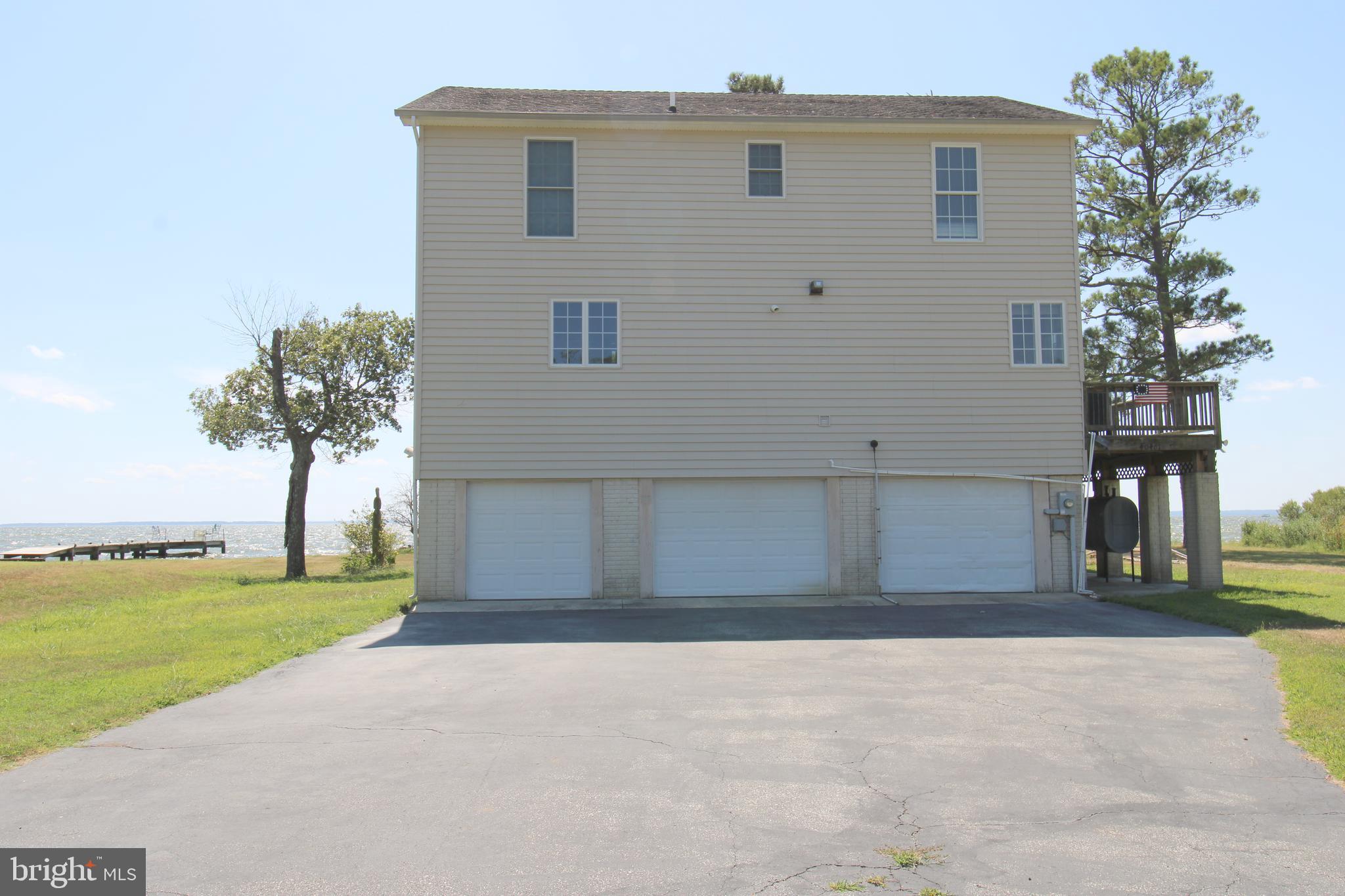 40461 Old Breton Beach Road Leonardtown, MD 20650 - Photo 4 of 61 a house with a outdoor space